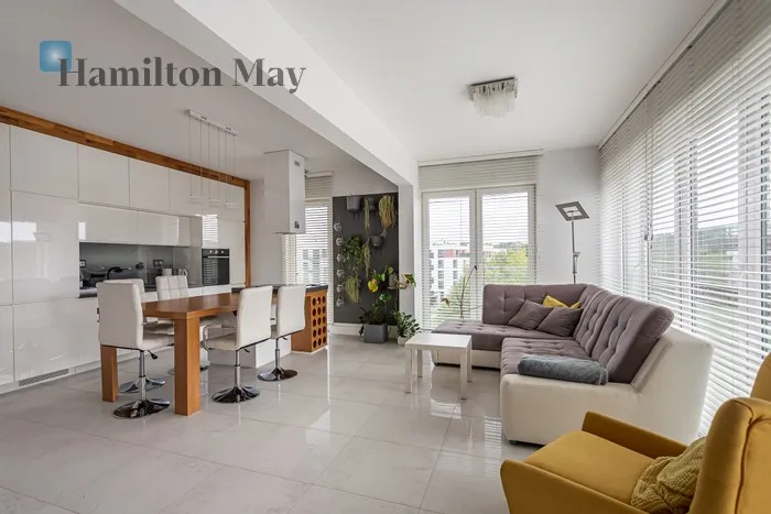 City: Warszawa Street: Szaserów Region: Praga-Południe Subregion: Grochów Distance to centre: 7.28 km Level: 3 Price: 999000 PLN Bedrooms: 1 Bathrooms: 1 Size: 65.22m2 - slider