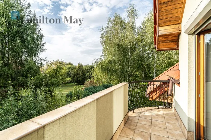 City: Kraków Street: Wiosenna Region: Zwierzyniec Subregion: Wola Justowska Distance to centre: 6 km Level: -9 Price: 7300 PLN Bedrooms: 4 Bathrooms: 2 Plot size: 300m2 Price/m2: 52 PLN - slider