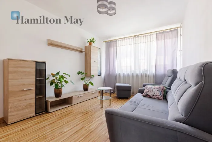 City: Warszawa Street: Władysława Korotyńskiego Region: Ochota Subregion: Rakowiec Distance to centre: 4.15 km Level: 3 Price: 599000 PLN Bedrooms: 1 - slider
