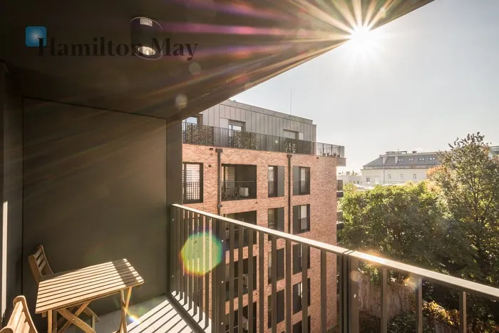 Price: 5400 PLN Bedrooms: 2 Bathrooms: 1 Size: 77.67m2 Price/m2: 70 PLN - slider