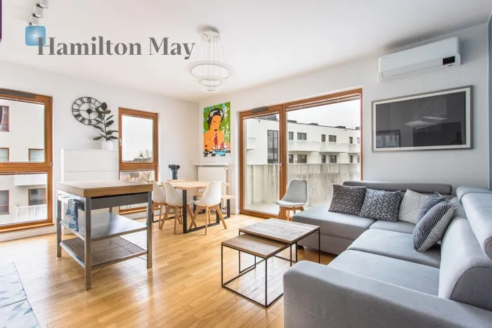 City: Wrocław Street: Księcia Witolda Region: Śródmieście Subregion: Kępa Mieszczańska Distance to centre: 0.56 km Level: 4 Price: 6700 PLN Bedrooms: 2 Bathrooms: 1 Size: 62m2 Price/m2: 108 PLN - slider