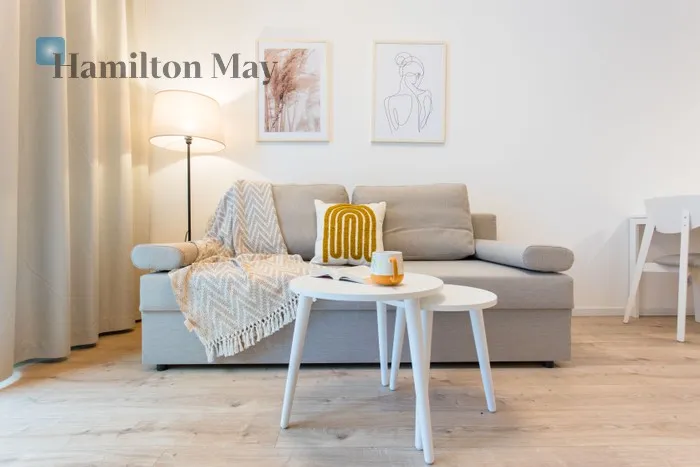 City: Wrocław Street: Jaworska Region: Fabryczna Distance to centre: 2.74 km Level: 5 Price: 2930 PLN Bedrooms: 1 Bathrooms: 1 Size: 35.77m2 - slider