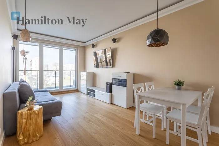 City: Warszawa Street: Anny German Region: Żoliborz Distance to centre: 4.63 km Level: 3 Price: 5000 PLN Bedrooms: 1 Bathrooms: 1 Size: 55m2 Price/m2: 91 PLN - slider