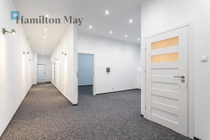 City: Warszawa Street: Jana i Jędrzeja Śniadeckich Region: Śródmieście Subregion: Śródmieście Południowe Distance to centre: 1.02 km Level: 2 Price: 10607.7 PLN Bedrooms: null Bathrooms: null - slider