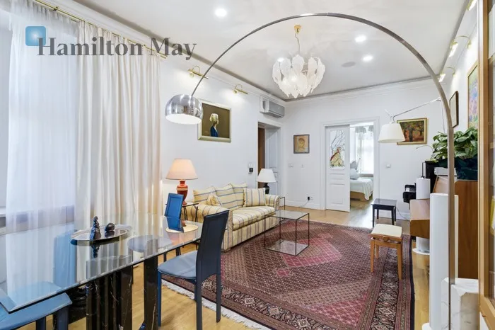 Region: Stare Miasto Distance to centre: 0.42 km Level: 3 Price: 5800 PLN Bedrooms: 2 Bathrooms: 1 Size: 80.75m2 Price/m2: 72 PLN - slider