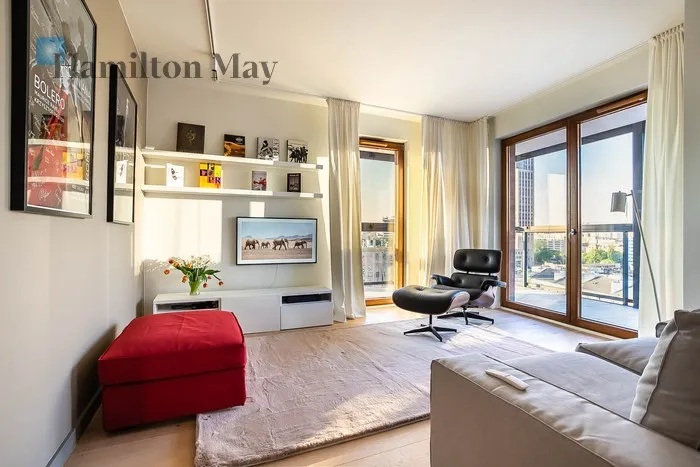 City: Warszawa Street: Grzybowska Region: Wola Subregion: Mirów Distance to centre: 1.74 km Level: 9 Price: 8000 PLN Bedrooms: 2 Bathrooms: 1 - slider
