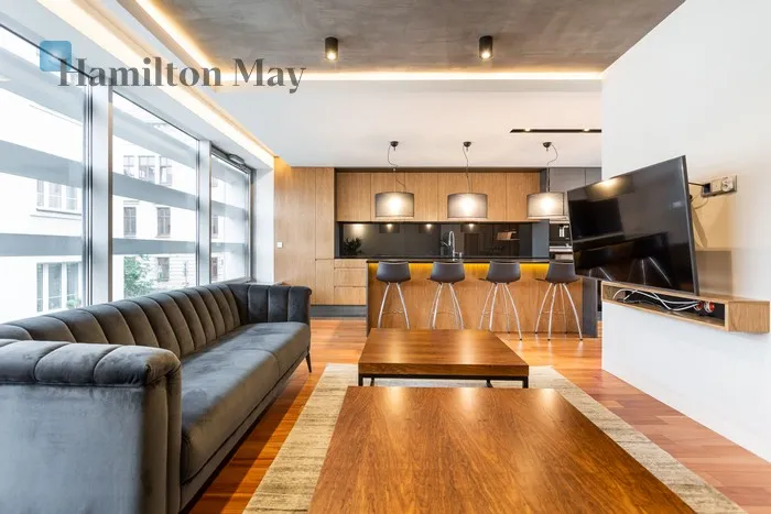 City: Kraków Street: Jana Zamoyskiego Region: Podgórze Subregion: Stare Podgórze Distance to centre: 2.56 km Level: 1 Price: 7900 PLN Bedrooms: 2 Bathrooms: 2 Size: 105m2 Price/m2: 75 PLN - slider