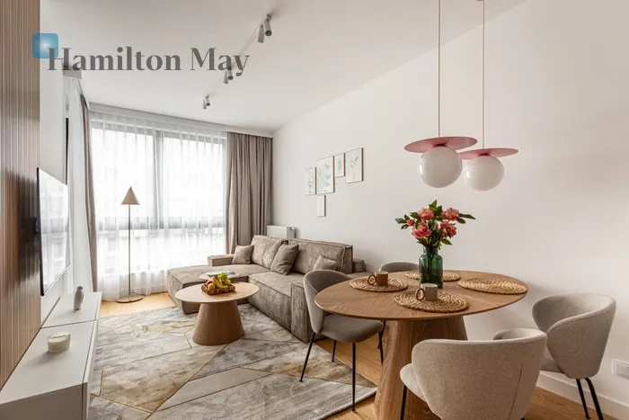 City: Warszawa Street: Grzybowska Region: Wola Subregion: Mirów Distance to centre: 1.33 km Level: 12 Price: 6500 PLN Bedrooms: 1 Bathrooms: 1 Size: 41m2 Price/m2: 159 PLN - slider