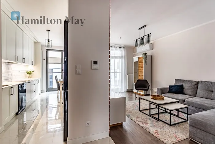 City: Warszawa Street: Marcina Kasprzaka Region: Wola Subregion: Odolany Distance to centre: 3.79 km Level: 6 Price: 6200 PLN Bedrooms: 2 Bathrooms: 1 Size: 68m2 Price/m2: 91 PLN - slider