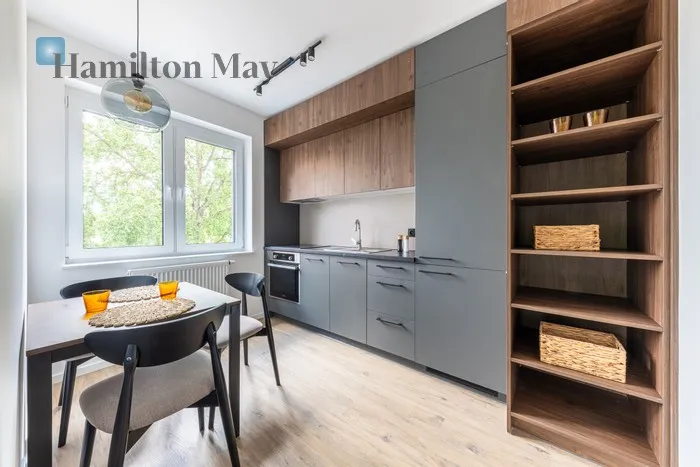 City: Wrocław Street: Jaworska  Region: Fabryczna Subregion: Popowice Distance to centre: 2.63 km Level: 1 Price: 4240 PLN Bedrooms: 2 Bathrooms: 1 Size: 66.08m2 Price/m2: 64 PLN - slider