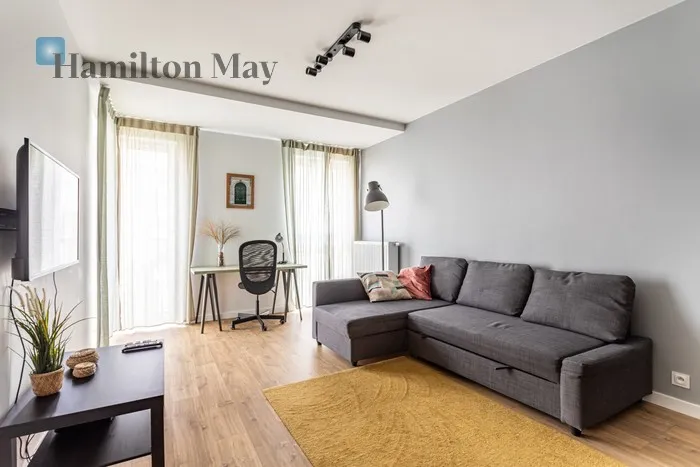Street: Stalowa Region: Praga-Północ Subregion: Stara Praga Distance to centre: 3.86 km Level: 3 Price: 3800 PLN Bedrooms: 1 Bathrooms: 1 Size: 45m2 Price/m2: 84 PLN - slider