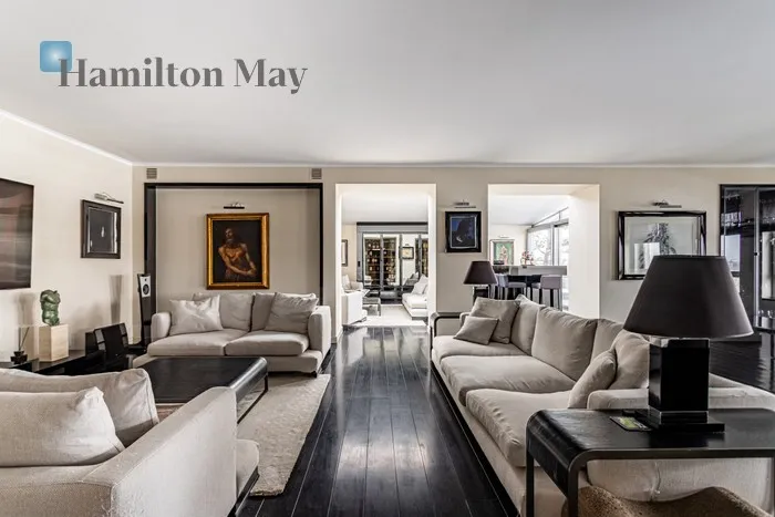 City: Warszawa Street: Plac Przymierza Region: Praga Południe Subregion: Saska Kępa Distance to centre: 3.11 km Level: 7 Price: 14400000 PLN Bedrooms: 3 Bathrooms: 3 Size: 347m2 Price/m2: 41499 PLN - slider