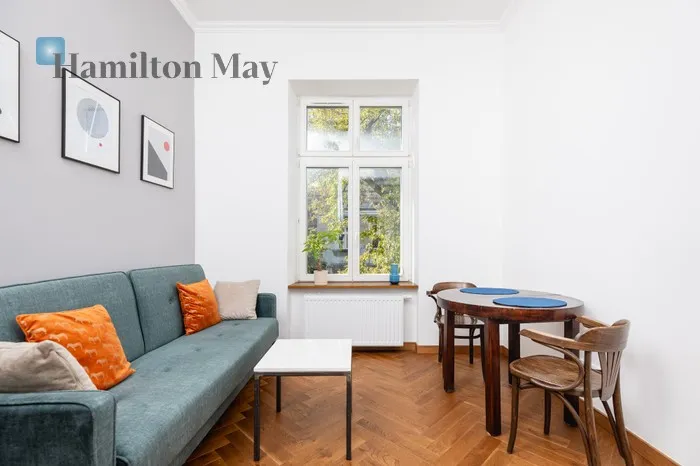 City: Kraków Street: Mostowa Region: Stare Miasto Distance to centre: 1.63 km Level: 2 Price: 1395000 PLN Bedrooms: 1 - slider