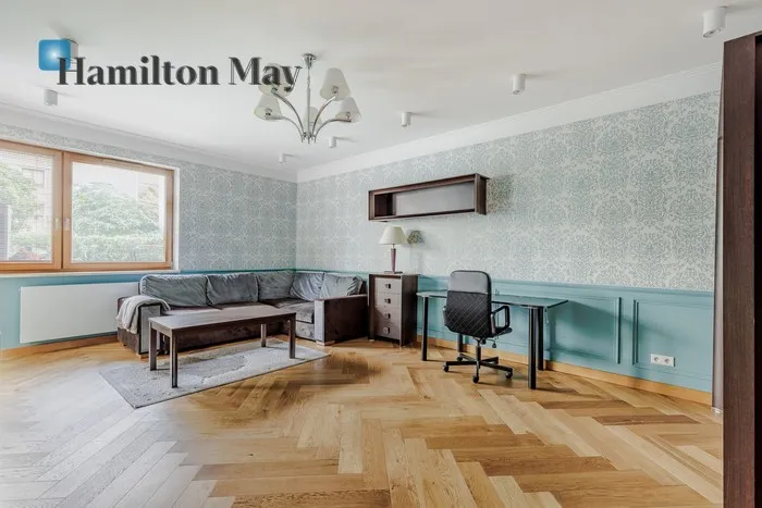 City: Warszawa Street: Bruna Region: Mokotów Subregion: Stary Mokotów Distance to centre: 2.41 km Price: 7000 PLN Bedrooms: 2 Bathrooms: 2 Size: 95m2 - slider