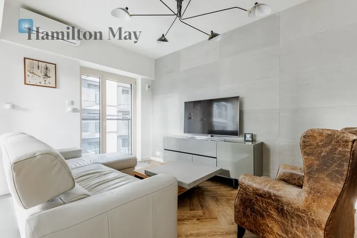 City: Warszawa Street: Waliców Region: Wola Subregion: Mirów Distance to centre: 1.4 km Level: 4 Price: 5800 PLN Bedrooms: 1 Bathrooms: 1 Size: 53m2 Price/m2: 109 PLN - slider