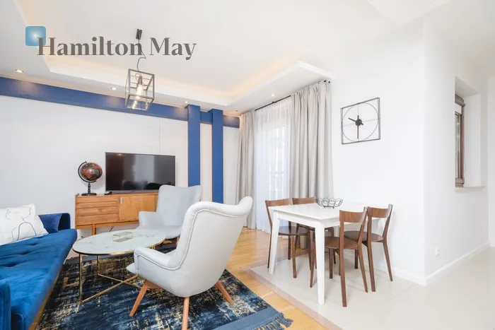 Street: Napoleona Cybulskiego Region: Stare Miasto Level: 2 Price: 5300 PLN Bedrooms: 2 Bathrooms: 2 Size: 74m2 Price/m2: 72 PLN - slider