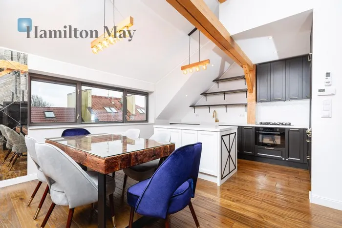 Street: Urzędnicza Region: Krowodrza Distance to centre: 1.61 km Level: 4 Price: 7400 PLN Bedrooms: 3 Bathrooms: 2 Size: 130m2 Price/m2: 57 PLN - slider