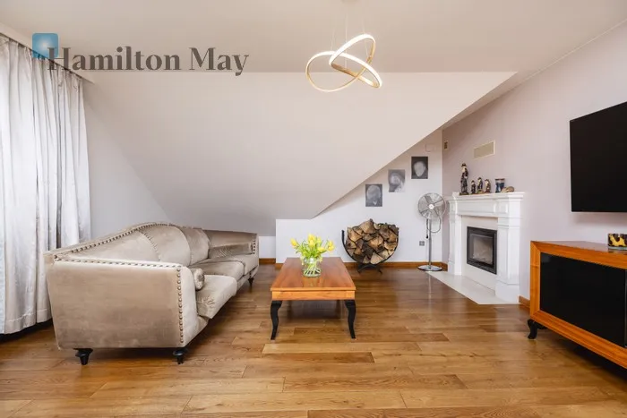 City: Modlniczka Street: Willowa Region: Modlniczka Level: 1 Price: 5500 PLN Bedrooms: 2 Bathrooms: 1 Plot size: 800m2 Price/m2: 37 PLN - slider