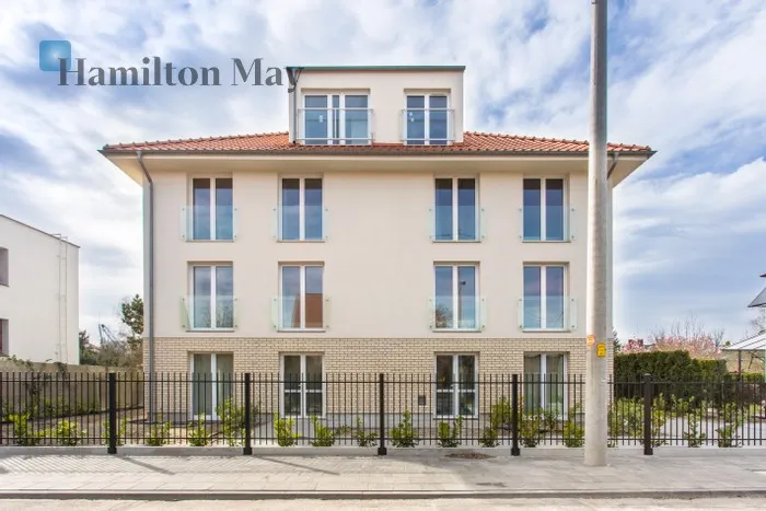 Subregion: Biskupin Distance to centre: 4.42 km Level: 2 Price: 3864 PLN Bedrooms: 2 Bathrooms: 1 Size: 46m2 - slider