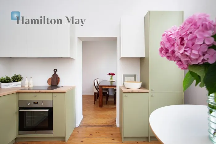 City: Kraków Street: Józefa Dietla Region: Stare Miasto Subregion: Kazimierz Distance to centre: 0.86 km Level: 1 Price: 3500 PLN Bedrooms: 1 Bathrooms: 1 - slider