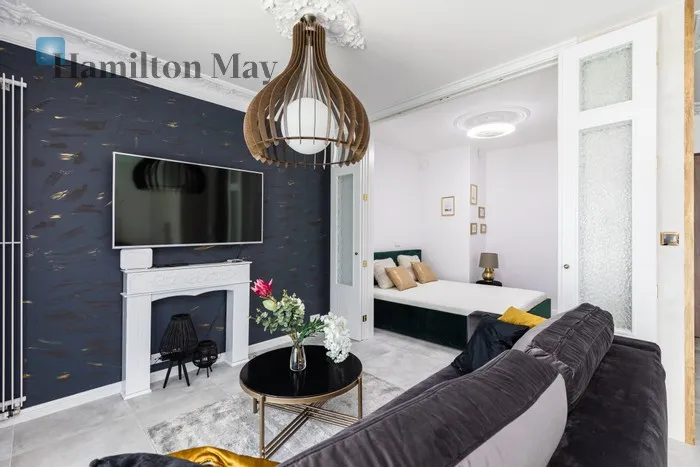 City: Warszawa Street: Waliców Region: Wola Subregion: Mirów Distance to centre: 1.42 km Level: 4 Price: 6100 PLN Bedrooms: 1 Bathrooms: 1 Size: 43m2 Price/m2: 142 PLN - slider