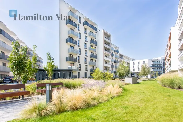 City: Wrocław Street: Długa Region: Stare Miasto Subregion: Szczepin Distance to centre: 1.9 km Level: 1 Price: 1249000 PLN Bedrooms: 4 Bathrooms: 2 Size: 72.82m2 Price/m2: 17152 PLN - slider