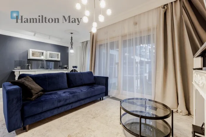 City: Warszawa Street: Waliców Region: Wola Subregion: Mirów Distance to centre: 1.4 km Level: 3 Price: 6100 PLN Bedrooms: 1 Bathrooms: 1 Size: 43m2 Price/m2: 142 PLN - slider