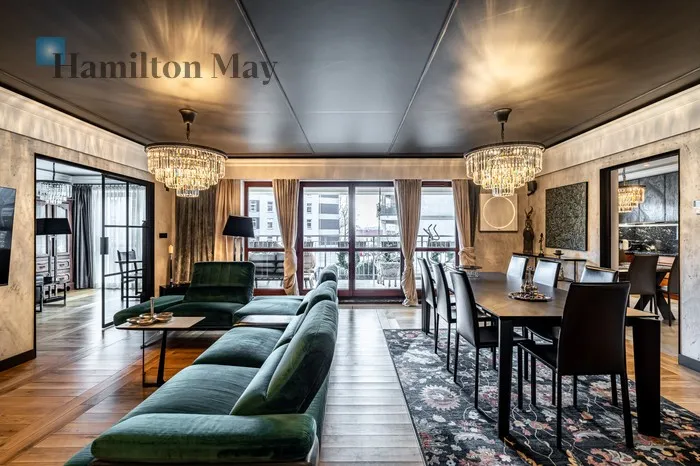 City: Kraków Street: Przemysłowa Region: Podgórze Subregion: Zabłocie Distance to centre: 2.04 km Level: 2 Price: 3490000 PLN Bedrooms: 3 Bathrooms: 3 Size: 133.12m2 Price/m2: 26217 PLN - slider