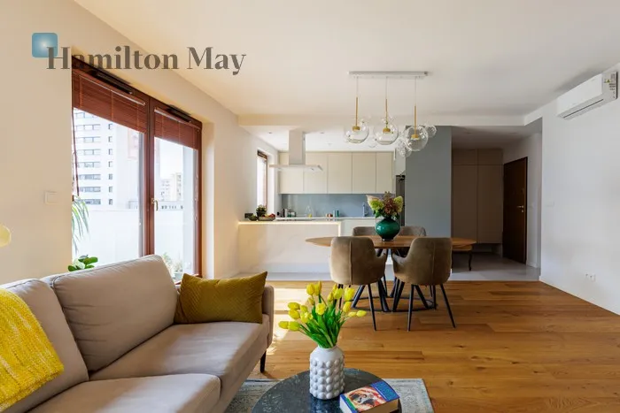 Street: Stefana Okrzei - slider