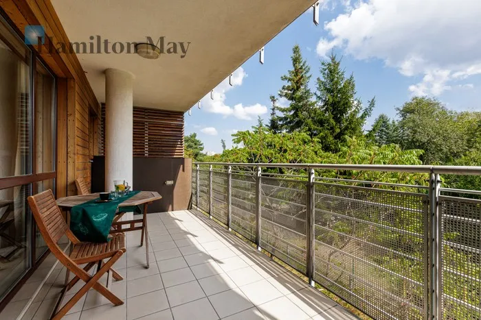 City: Warszawa Street: Jana Olbrachta Region: Wola Subregion: Ulrychów Distance to centre: 5.58 km Level: 1 Price: 1438000 PLN Bedrooms: 2 Bathrooms: 1 Size: 75.71m2 - slider