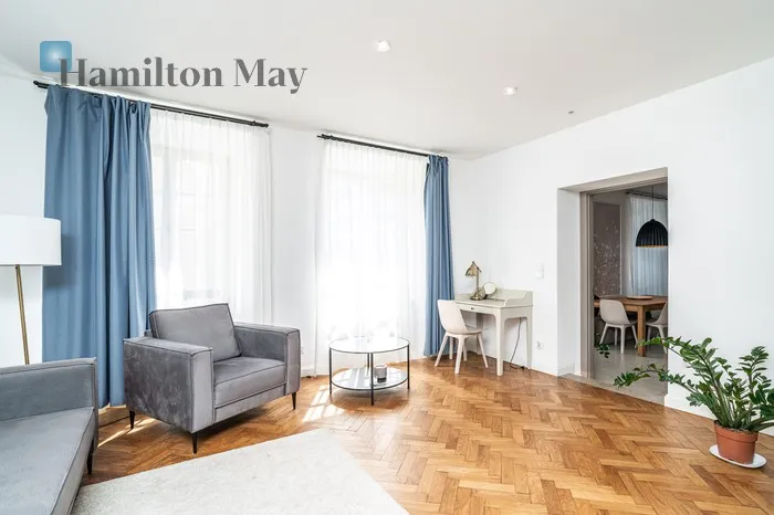 City: Kraków Street: Stolarska Region: Stare Miasto Distance to centre: 0.2 km Level: 1 Price: 5850 PLN Bedrooms: 2 Bathrooms: 1 Size: 78m2 Price/m2: 75 PLN - slider