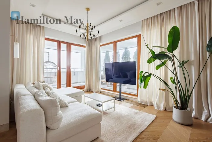 City: Warszawa Street: Jana Karola Chodkiewicza Region: Mokotów Subregion: Wyględów Distance to centre: 3.2 km Level: 9 Price: 9900 PLN Bedrooms: 2 Bathrooms: 1 Size: 72m2 Price/m2: 138 PLN - slider