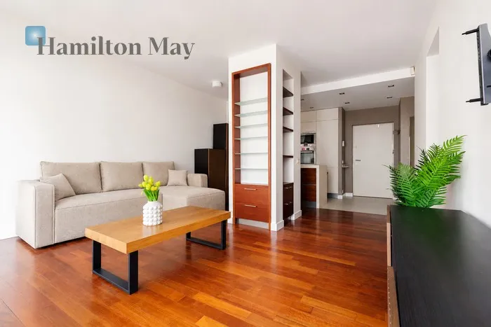 City: Warszawa Street: Pańska Region: Wola Subregion: Czyste Distance to centre: 1.55 km Level: 2 Price: 4900 PLN Bedrooms: 1 Bathrooms: 1 Size: 55m2 Price/m2: 89 PLN - slider