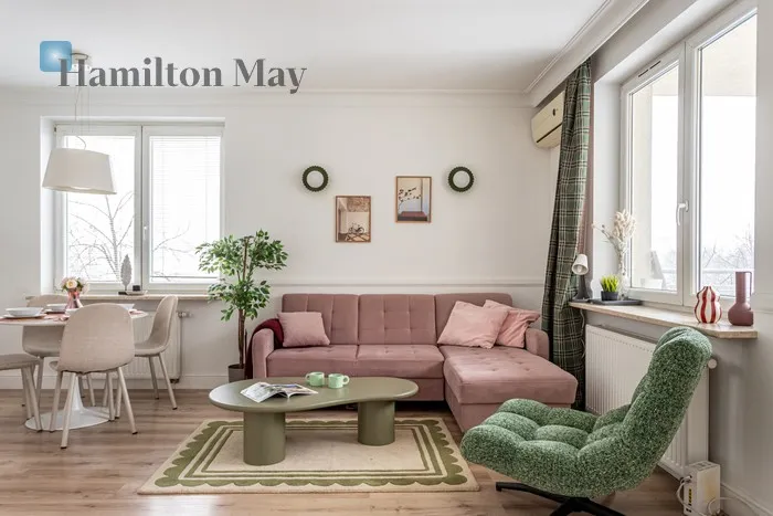 City: Warszawa Street: Meksykańska Region: Praga-Południe Distance to centre: 3.3 km Level: 5 Price: 3650 PLN Bedrooms: 1 Bathrooms: 1 Size: 54m2 Price/m2: 68 PLN - slider