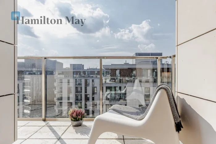 Subregion: Powiśle Distance to centre: 1.44 km Level: 7 Price: 5900 PLN Bedrooms: 1 Bathrooms: 1 Size: 55m2 - slider