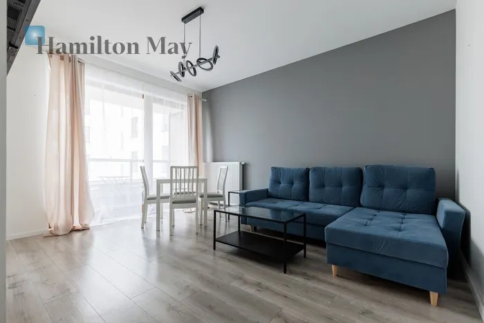 City: Warszawa Street: Konstruktorska Region: Mokotów Subregion: Służewiec Distance to centre: 5.09 km Level: 3 Price: 5600 PLN Bedrooms: 2 Bathrooms: 1 Size: 60m2 Price/m2: 93 PLN - slider