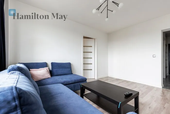 City: Warszawa Street: Aleja Niepodległości Region: Mokotów Subregion: Stary Mokotów Distance to centre: 4.28 km Level: 10 Price: 4300 PLN Bedrooms: 2 Bathrooms: 1 Size: 47m2 Price/m2: 91 PLN - slider