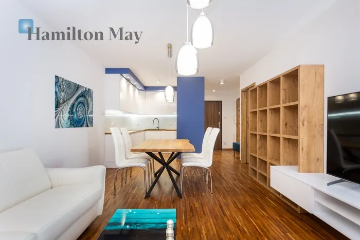 City: Kraków Street: Antoniego Józefa Madalińskiego Region: Dębniki Distance to centre: 1.23 km Level: 1 Price: 4200 PLN Bedrooms: 1 Bathrooms: 1 - slider