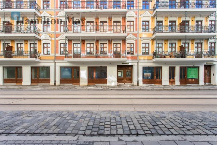 Distance to centre: 1.63 km Level: 2 Price: 890000 PLN Bedrooms: 1 Bathrooms: 1 - slider