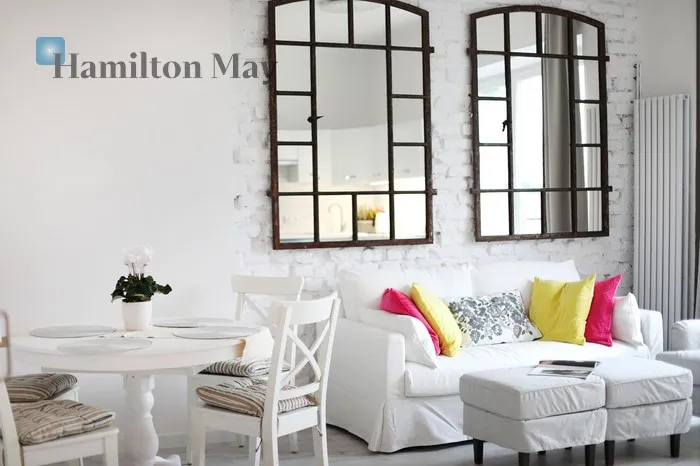 Street: Grochowska Region: Praga-Południe Subregion: Grochów Distance to centre: 5.05 km Level: 5 Price: 3600 PLN Bedrooms: 1 Bathrooms: 1 Size: 40m2 Price/m2: 90 PLN - slider