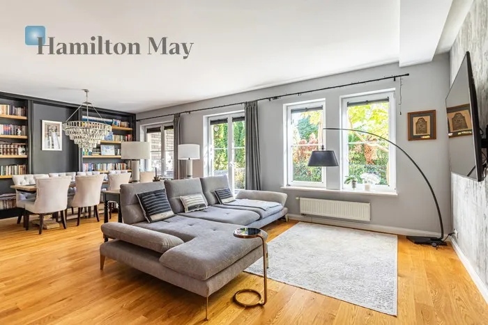 City: Warszawa Street: Jagielska Region: Ursynów Subregion: Pyry Distance to centre: 12.76 km Level: -9 Price: 12000 PLN Bedrooms: 4 Bathrooms: 2 Plot size: 185m2 Price/m2: 60 PLN - slider