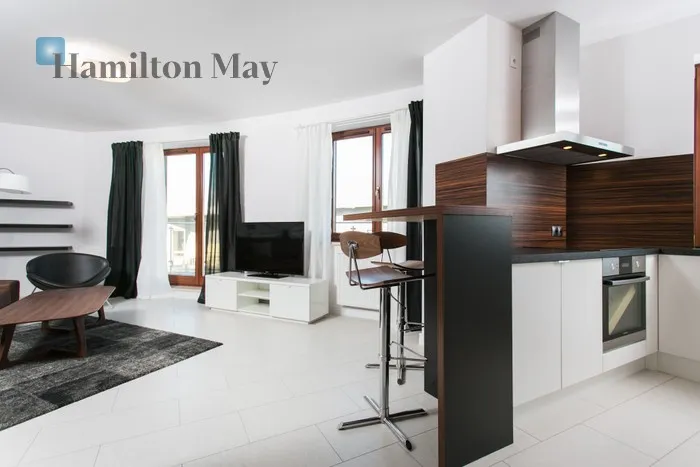 City: Kraków Street: Henryka Wieniawskiego Region: Prądnik Czerwony Distance to centre: 2 km Level: 5 Price: 3600 PLN Bedrooms: 1 Bathrooms: 1 Size: 56m2 Price/m2: 64 PLN - slider