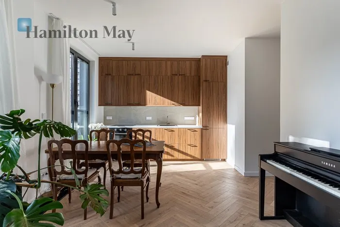 City: Warszawa Street: Grzybowska Region: Grzybowska 37, Warszawa Distance to centre: 1.32 km Level: 1 Price: 9200 PLN Bedrooms: 2 Bathrooms: 2 Size: 70.62m2 Price/m2: 130 PLN - slider