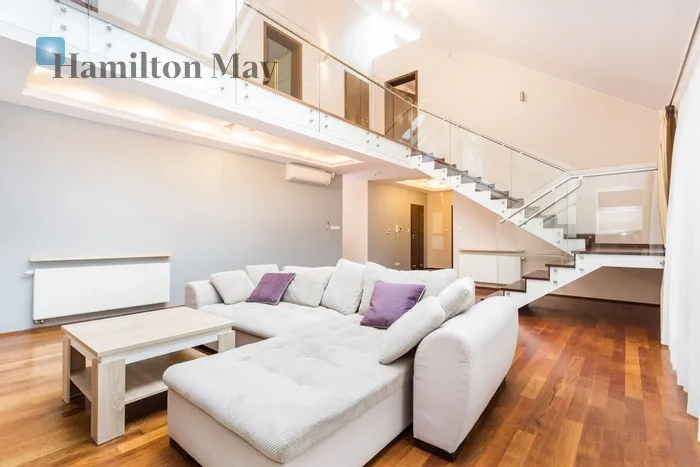 City: Kraków Street: Krańcowa Region: Zwierzyniec Subregion: Wola Justowska Distance to centre: 4.75 km Level: 1 Price: 11900 PLN Bedrooms: 5 Bathrooms: 3 Size: 177m2 Price/m2: 67 PLN - slider