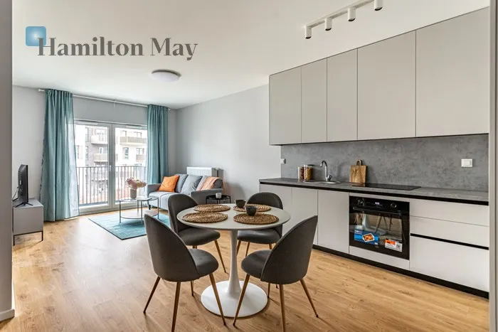 City: Warszawa Street: Wandy Landowskiej Region: Bemowo Subregion: Chrzanów Distance to centre: 7.99 km Level: 2 Price: 4000 PLN Bedrooms: 1 Bathrooms: 1 - slider