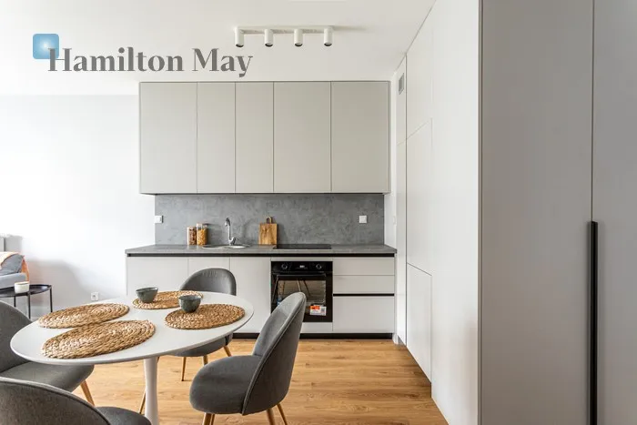 Region: Bemowo Subregion: Chrzanów Distance to centre: 7.99 km Level: 2 Price: 3000 PLN Bedrooms: 1 Bathrooms: 1 Size: 45.06m2 Price/m2: 67 PLN - slider