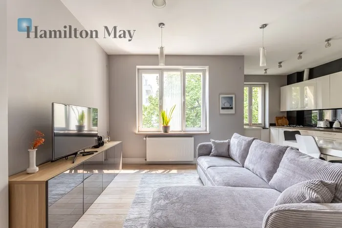 City: Warszawa Street: Górczewska Region: Wola Subregion: Młynów Distance to centre: 3.16 km Level: 3 Price: 3900 PLN Bedrooms: 1 Bathrooms: 1 Size: 60m2 Price/m2: 65 PLN - slider