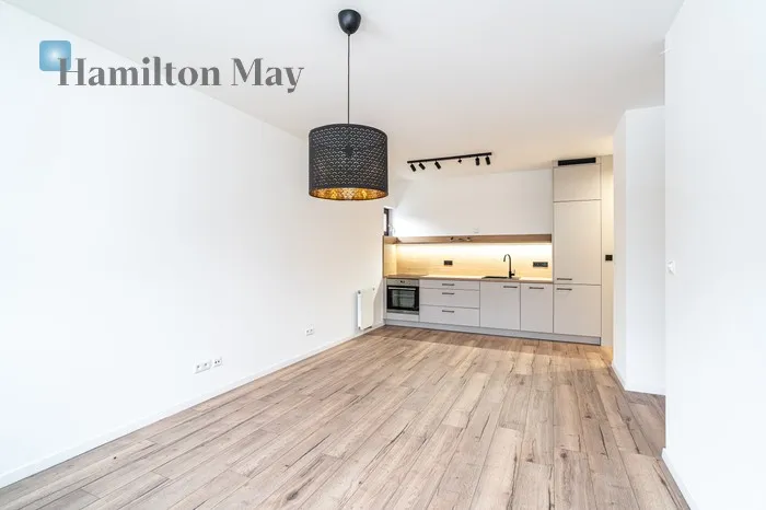 Region: Zwierzyniec Distance to centre: 4.65 km Price: 3700 PLN Bedrooms: 1 Bathrooms: 1 Size: 50m2 Price/m2: 74 PLN - slider