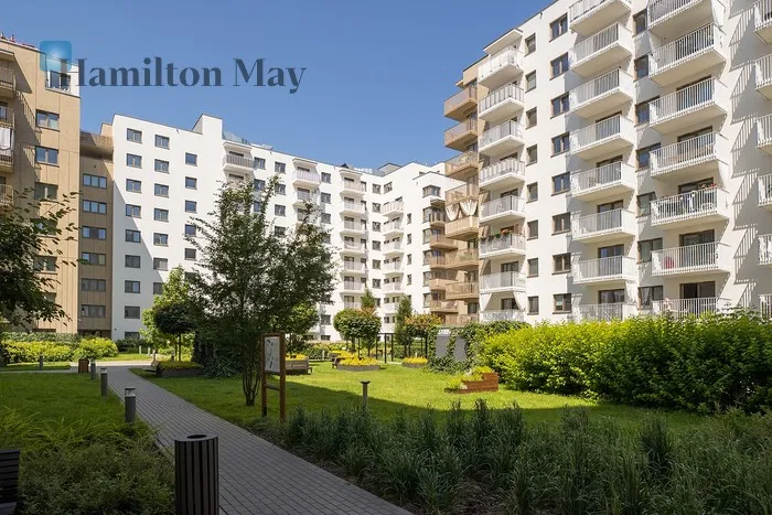 Subregion: Służewiec Distance to centre: 6.51 km Level: 2 Price: 1020000 PLN Bedrooms: 2 Bathrooms: 1 Size: 50.34m2 - slider