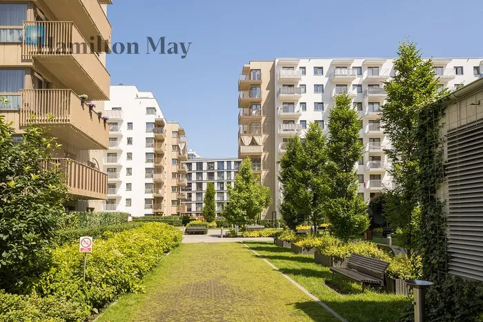 Region: Mokotów Subregion: Służewiec Distance to centre: 6.51 km Level: 8 Price: 1050000 PLN Bedrooms: 1 Bathrooms: 1 - slider